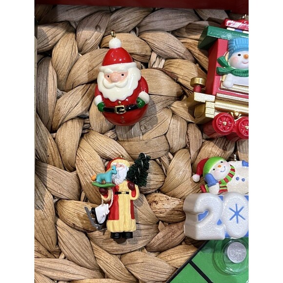 Lot of 9 Vtg Hallmark Keepsake Christmas Ornaments 1990s To 2020 - Picture 10 of 15